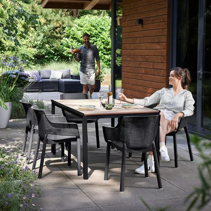 Porto Table 160cm Ashwood + Black