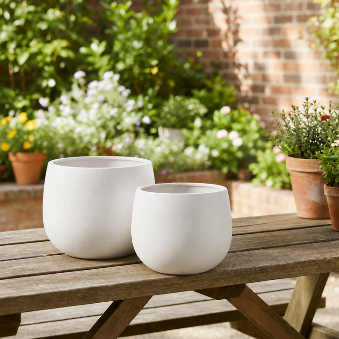 Auckland Planter Pot Smooth White  (2 Sizes)