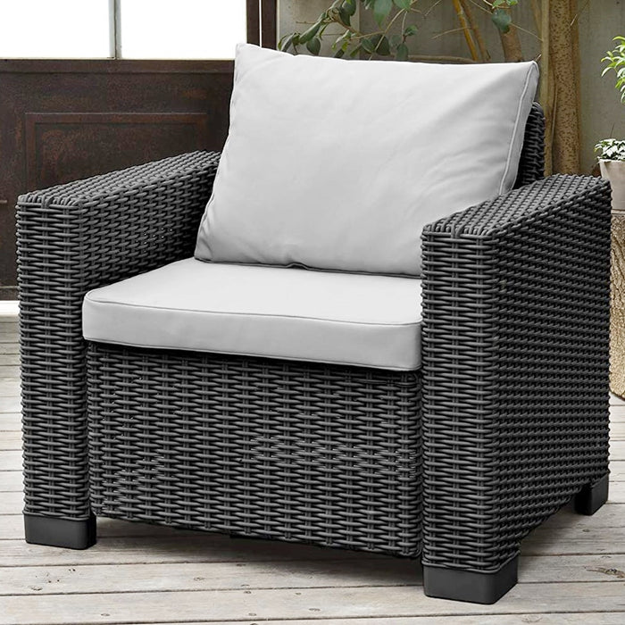 California Armchair + Deluxe Table set